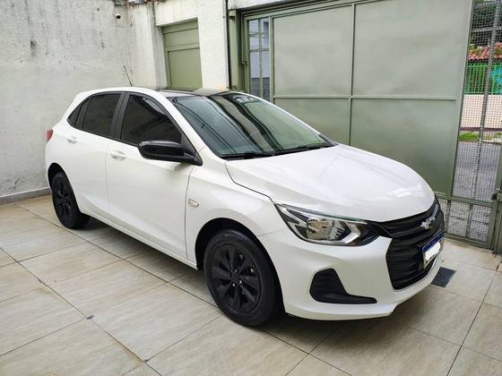 CHEVROLET ONIX 1.0 TURBO FLEX LT AUTOMÁTICO CHEVROLET ONIX 1.0 TURBO FLEX LT AUTOMÁTICO